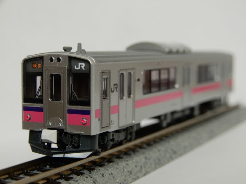 KATO 701系0番台秋田色2両セット・3両セット&緑色碍子セット