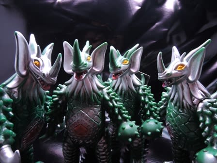 ウルトラ怪獣シリーズプラントバイオス黒成形色出所不明