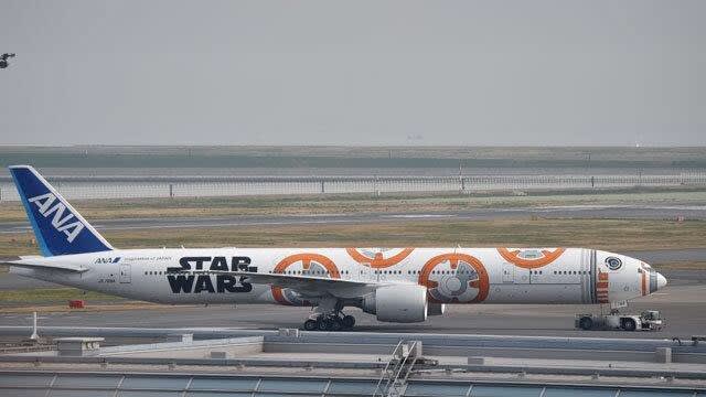 ANA. スターウォーズ 塗装機 4機 就航だけど・・・・ - 福ちゃん ANA. スターウォーズ 塗装機 4機 就航だけど・・・・ - 福ちゃん