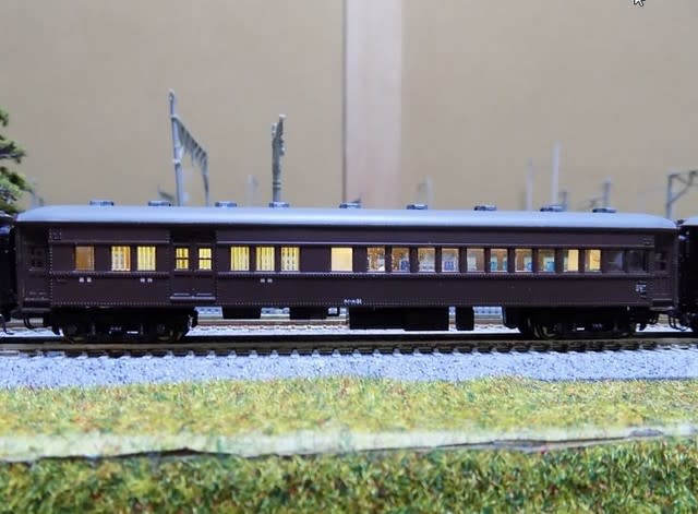 MODEMOのNS103 国鉄旧型客車 急行・普通列車増結車両