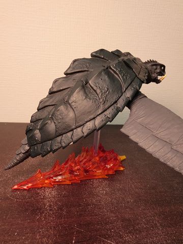 ガメラ　キングギドラ ?media_id=3700116436065752272