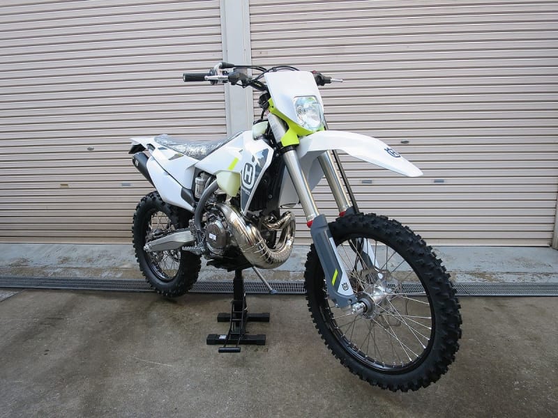 YOYOは一早くHusqvarnaから入荷!人気のTE250i ジェントルな YOYOは一早くHusqvarnaから入荷!人気のTE250i ジェントルな