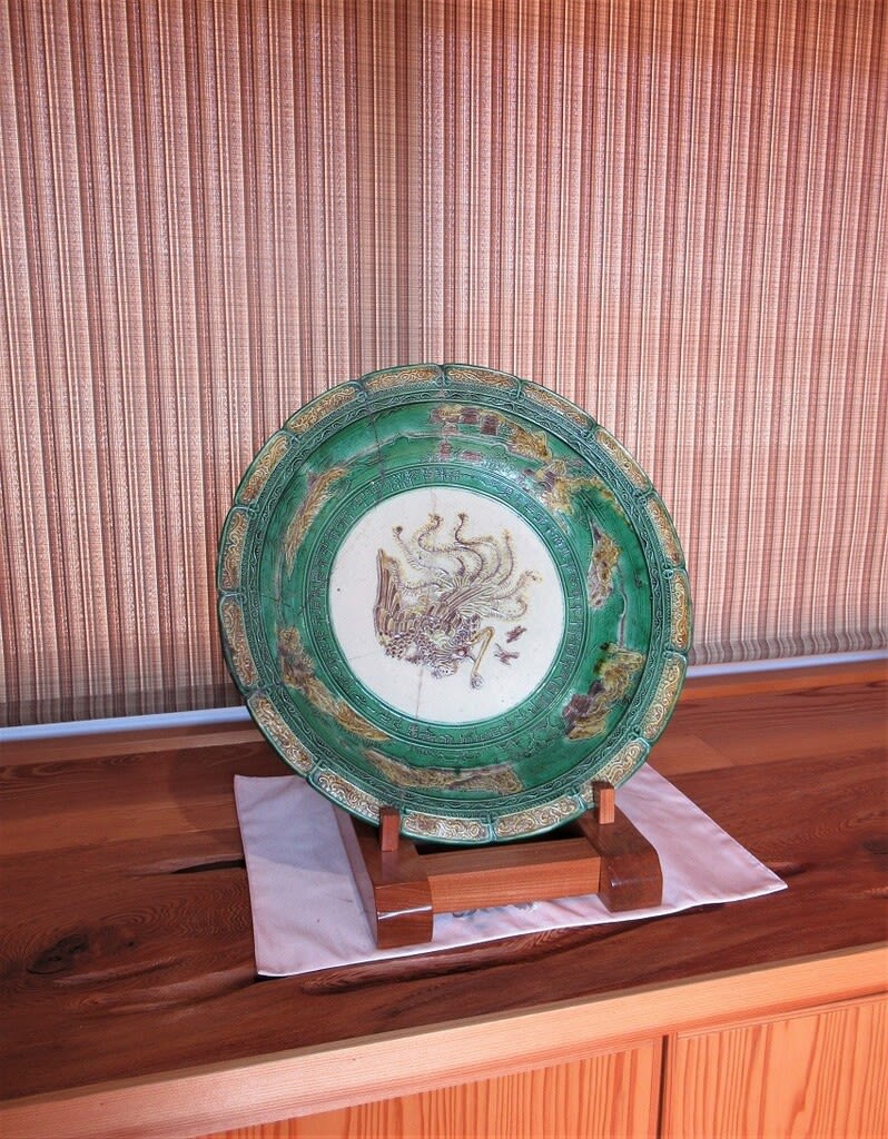 源内焼 三彩鳳凰文西湖図大皿 その132 - 夜噺骨董談義 源内焼 三彩鳳凰文西湖図大皿 その132 - 夜噺骨董談義