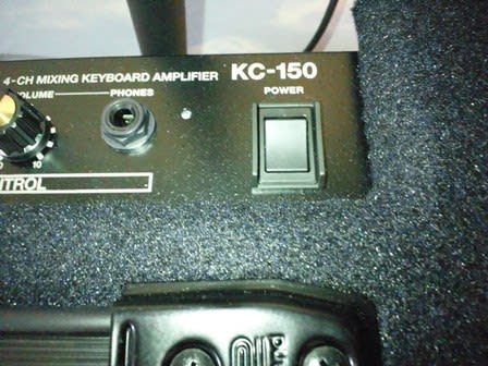 Roland キーボードアンプ KC-150 - ハードロックを奏でよ！！