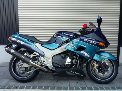 Working in the garage - ZRX1100アンダーカウル取付けの巻 Working in the garage - ZRX1100アンダーカウル取付けの巻