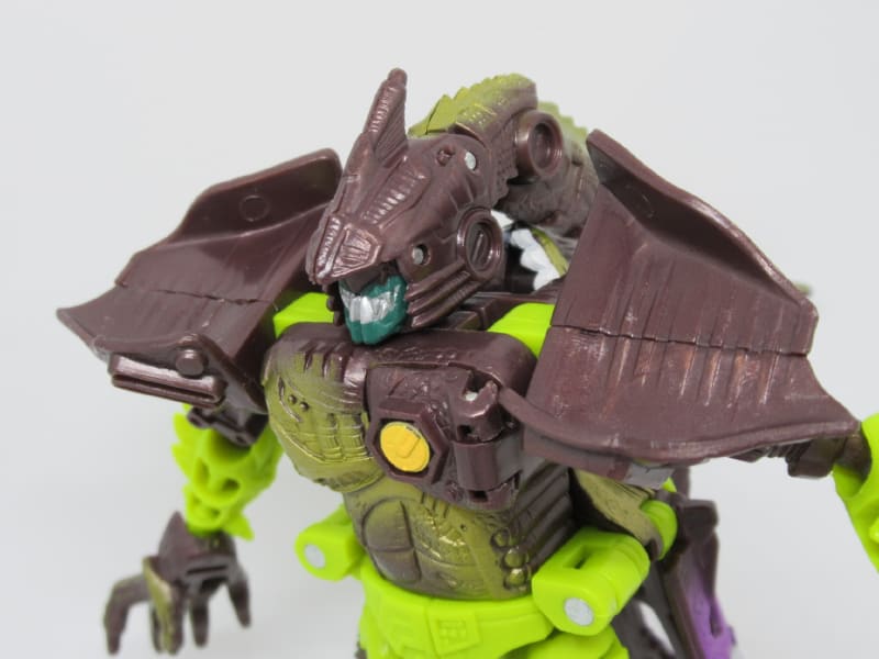 TFユニバース デラックスクラス レプティリオンをゆっくり紹介