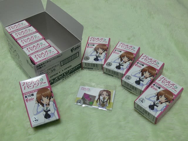 ガールズ＆パンツァー メタルマグネット 特典付きBOX - 気分は