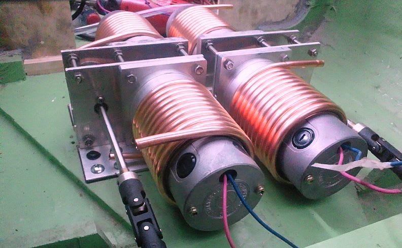 ラジコン船 モーター冷却用水冷パイプ製作 - タカポンチャンネル