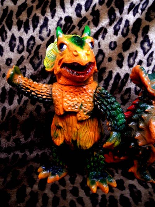 昭和の奇獣ボンドラア×エビレオン - KADOMIUMTANK 昭和の奇獣ボンドラア×エビレオン - KADOMIUMTANK