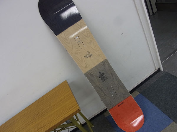 VOLKL フォルクル ロッカーボード スノーボード 板