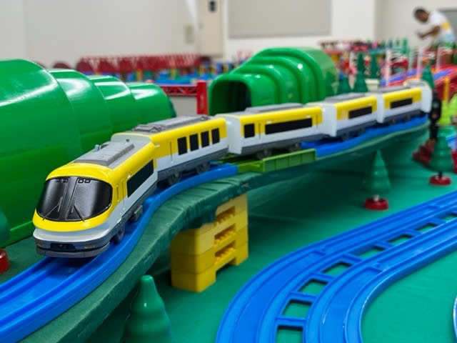 車両紹介】近鉄23000系伊勢志摩ライナー(原型)タイプ - こだまの
