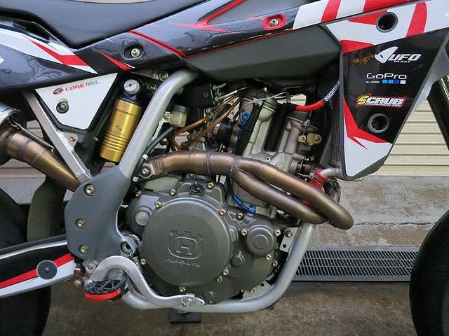 激安通販 今だ健在！超ヤンチャな赤いハスクバーナSM510R！USED - Rider's パーツ