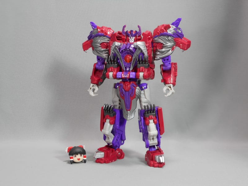TFタイタンズリターン ボイジャークラス アルファトライオンを TFタイタンズリターン ボイジャークラス アルファトライオンを