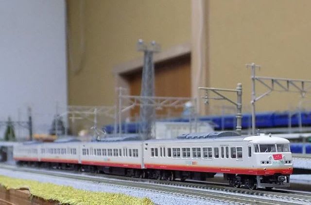 KATOの10-419 117系電車と10-329 117系「SUN