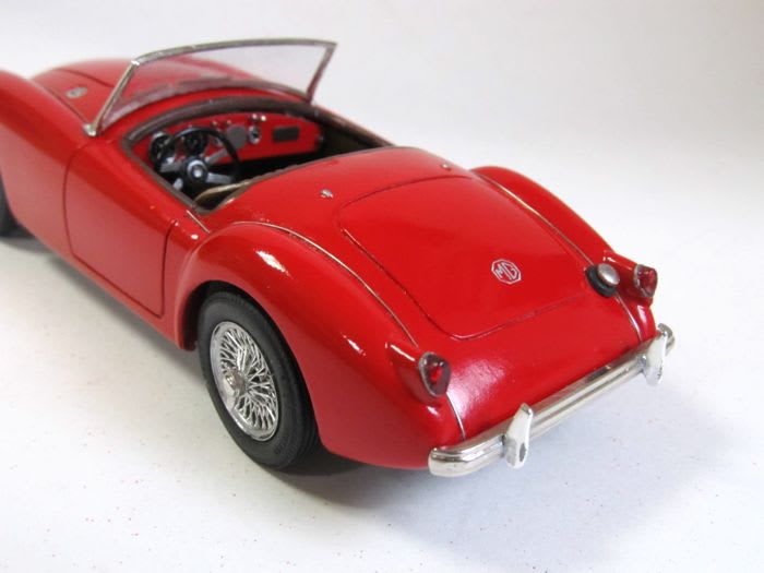 スポーツカー　M,G,A,ロードスター 　ジャンク品 ERclassicsで販売中のMGAロードスター1957