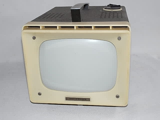 白黒テレビ、5種 - テレビ修理-頑固親父の修理日記