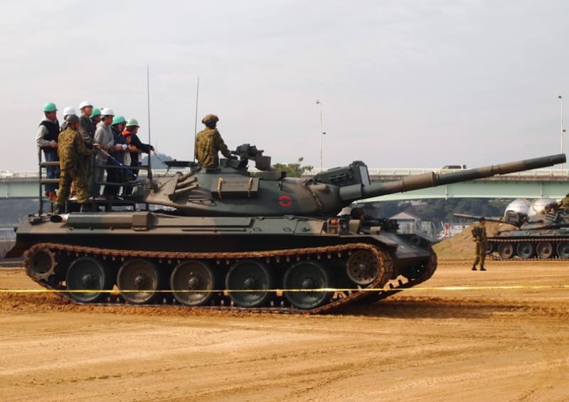 74式戦車 陸上自衛隊 - 観光列車から！ 日々利用の乗り物まで