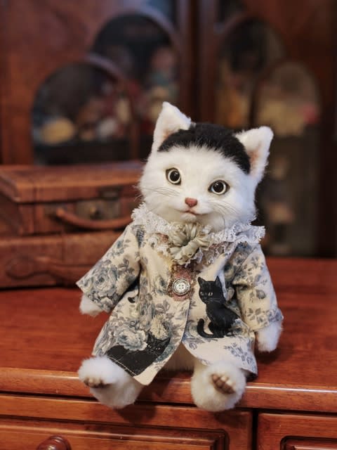 お人形猫シリーズ 白猫ちゃん ② - KEITA BEAR
