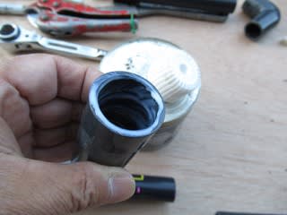 圧着断水機を使い 漏水修理 - Kinoの自転車日記 圧着断水機を使い 漏水修理 - Kinoの自転車日記