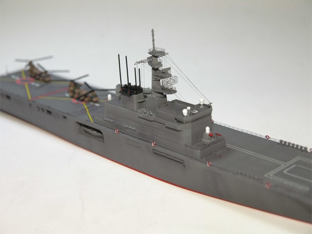 タミヤ 1/700 海上自衛隊 輸送艦《LST-4001 おおすみ JDS LST