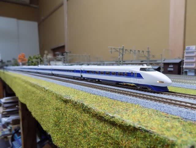 7213円 魅力的な価格 TOMIX Nゲージ 300 3000系東海道 山陽新幹線 後期型 増結セットA 4両 98660 鉄道模型 電車