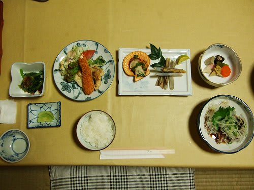 四国遍路宿の夕食 2 あるきメデス 四国遍路宿の夕食 2 あるきメデス
