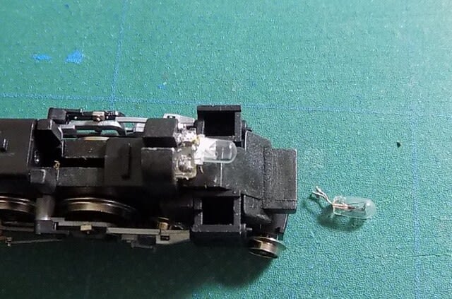 MICROACEのA9606 C59-127（重油専燃機）のライトを弄る