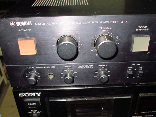 YAMAHA C-4コントロールアンプ入手 - トラブルシューター YAMAHA C-4コントロールアンプ入手 - トラブルシューター