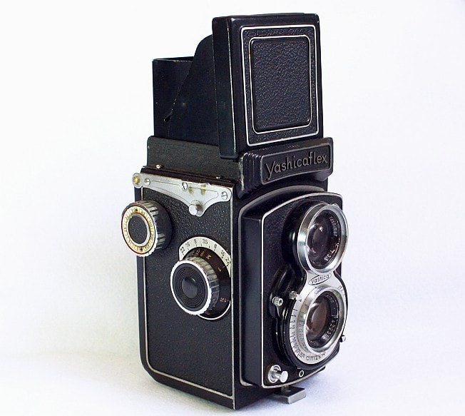 優雅な顔つきの二眼レフ Yashicaflex A2 - 迷レンズ探訪 優雅な顔つきの二眼レフ Yashicaflex A2 - 迷レンズ探訪