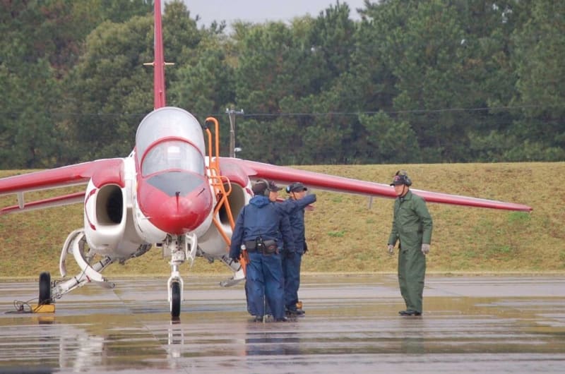 航空自衛隊 T-4 コクピット(航空祭での撮影) - 船と飛行機と 航空自衛隊 T-4 コクピット(航空祭での撮影) - 船と飛行機と