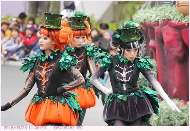 スプーキー“!”パレード かぼちゃ風コスチュームのダンサー東京