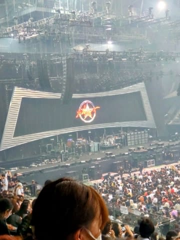 女の子向けプレゼント集結 B'z -STARS-@宮城セキスイハイム 2023 Pleasure LIVE-GYM ミュージシャン