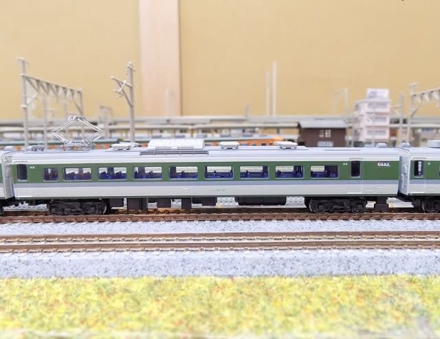 KATOの10-1501 189系小窓基本セットとAssyパーツで揃えた