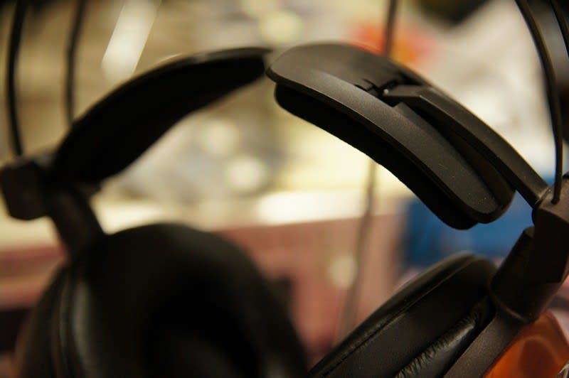 ATH-W1000X : 演奏と歌声を上手く融合し、フラッグシップに迫る ATH-W1000X : 演奏と歌声を上手く融合し、フラッグシップに迫る