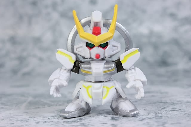 即決□古いSDガンダム 大量色々129体□非売品ケース入り□NEO 即決□古いSDガンダム 大量色々129体□非売品ケース入り□NEO