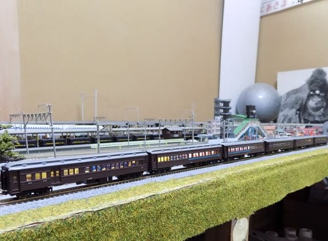 MODEMOのNS102 国鉄旧型客車 急行列車基本車両セットを MODEMOのNS102 国鉄旧型客車 急行列車基本車両セットを