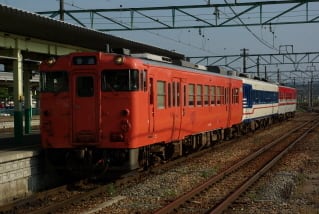 kiha58_0312_2002.jpg