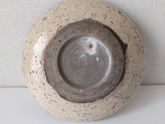 大皿5 馬の目皿異聞:穴どれない馬の目小皿 - 遅生の故玩館ブログ 大皿5 馬の目皿異聞:穴どれない馬の目小皿 - 遅生の故玩館ブログ