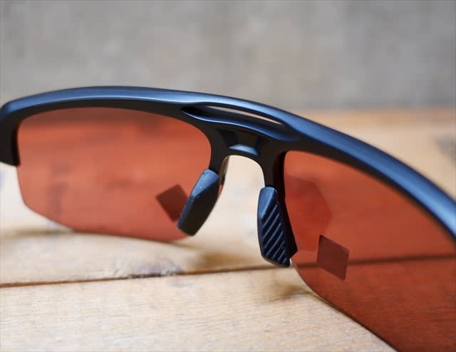 OAKLEY ( オークリー ) からゴルフ専用レンズを搭載したサングラス 