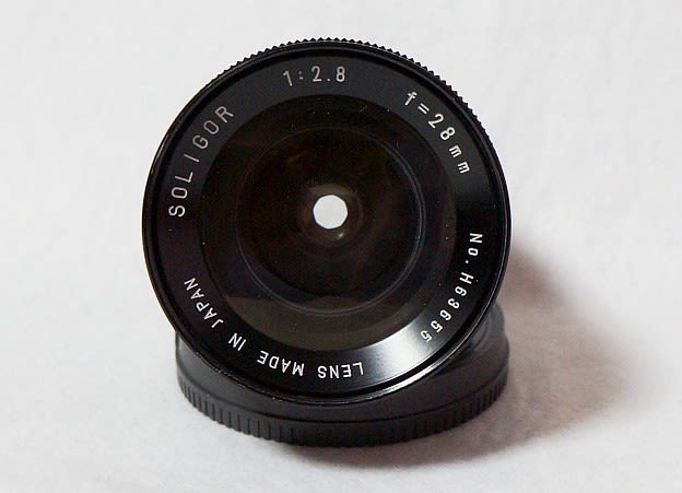 休日限定 古風な味がする SOLIGOR 28mm F2.8（Tマウント） - 迷レンズ探訪 レンズ(単焦点)