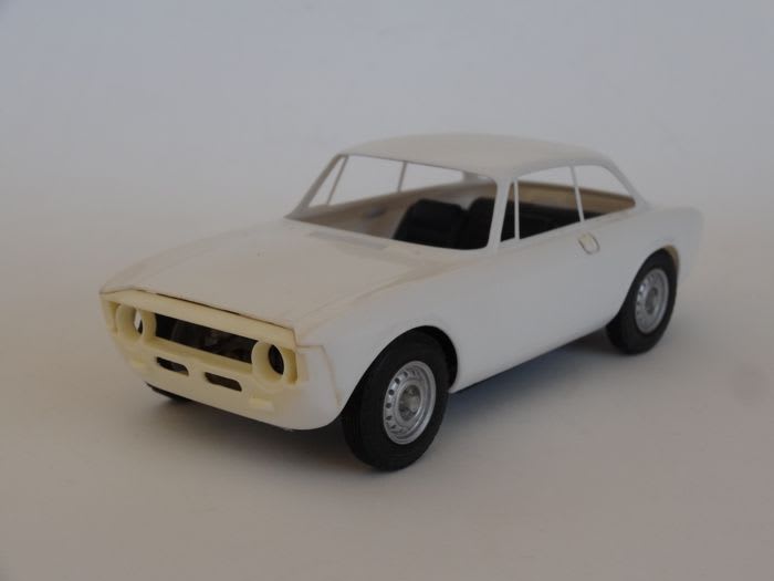 1/24 GUNZE ALFA ROMEO GIULIA 1300 GTA Jr. 製作開始 1/24 GUNZE ALFA ROMEO GIULIA 1300 GTA Jr. 製作開始