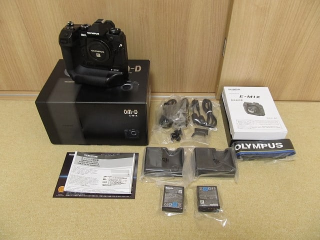 ミラーレスデジタル一眼カメラ(OLYMPUS OM-D E-M1X)他 - J ミラーレスデジタル一眼カメラ(OLYMPUS OM-D E-M1X)他 - J