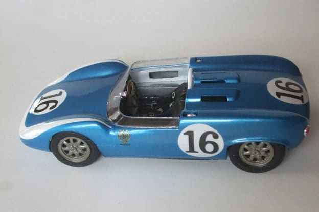 1/24 MONOGRAM SCARAB Rear-Engined 完成! - sportscar graphic 1/24 MONOGRAM SCARAB Rear-Engined 完成! - sportscar graphic