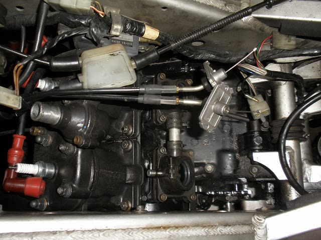1KTのエンジン腰上OH_01_腰上分解 - ボロバイクを修理して乗るブログ 1KTのエンジン腰上OH_01_腰上分解 - ボロバイクを修理して乗るブログ