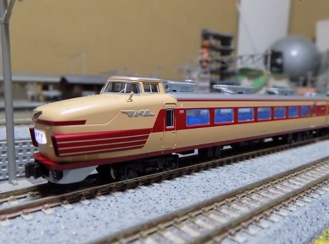 KATOの10-1149 181系100番台「あさま」8両セット+2両