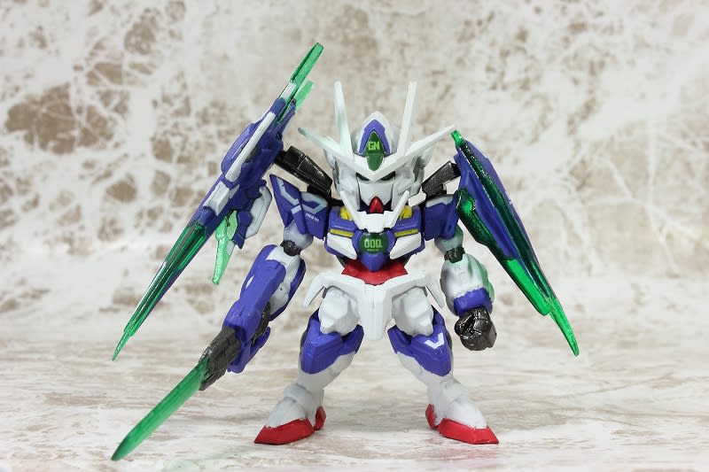 FW GUNDAM CONVERGE:CORE νガンダムHWS/ダブルオークアンタフル