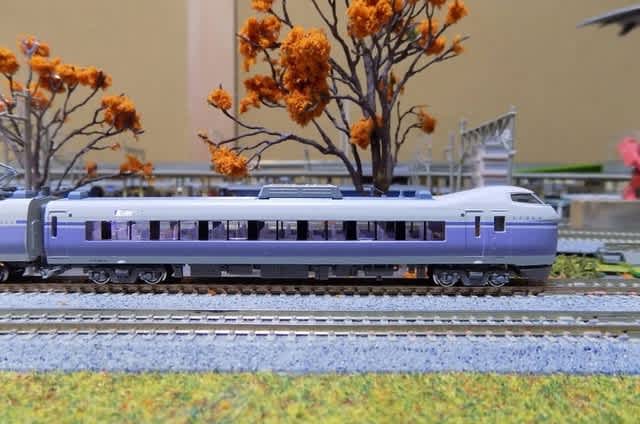 KATOの10-358/359 E351系「スーパーあずさ」基本/増結