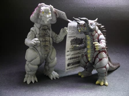 最安 キングシルバゴン - 怪しい隣人 ～ウルトラ怪獣ソフビ～ 特撮