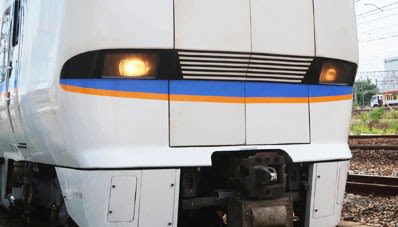JR西日本・試運転電車 683系 (7/9) - BCLとベリカードの楽しみ JR西日本・試運転電車 683系 (7/9) - BCLとベリカードの楽しみ
