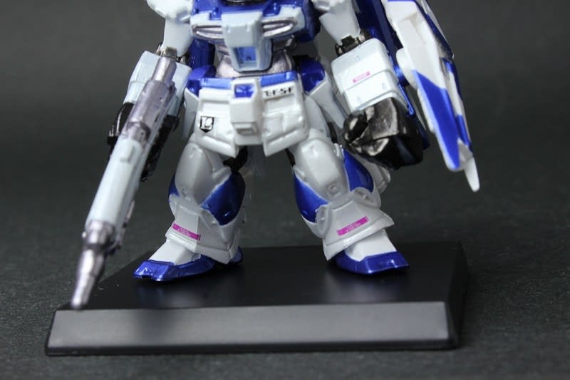 FW GUNDAM CONVERGE：CORE Hi-νガンダム&ナイチンゲール